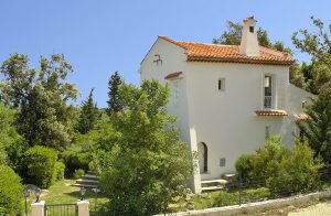  Tilbring den smukkeste tid af året på Rab, én af de smukkeste øer i Adriaterhavet. Den 'grønne ø' strækker sig mellem øerne Krk og Pag i nord til syd og tibyder på mange smukke sandstrande i ...