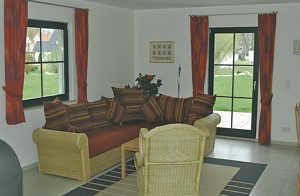 Som perler på en snor ligger søerne, omgivet af et af Tysklands skønneste naturlandskaber. Vidtstrakte fyrre- og bøgeskove står langs de stille bugter, de livlige badestrande og havnene. Ved Sch ...