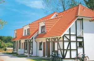 Ikke langt fra Østersøen og nær den gamle fyrsteby Putbus kan vi i den lille by Gustow tilbyde disse lejligheder i boligparken Gustow. De er individuelt indrettede og et ideelt udgangspunkt for ak ...