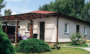  Praktisk indrettet feriehus på ejers grund. Velegnet for 2 voksne/2 børn. ...