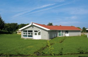  I et autentisk ferielandskab præget af brede strande, maleriske stejle skrænter og idylliske bugter ligger Østersøbadebyen Schönhagen med luksuriøse feriehuse ved strandpromenaden. Schönhagens ...