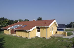  Schönhagens gæster er særligt glade for den godt 1000 meter lange strand, som grænser op til stranden i Kappeln. På stranden overvåges gæsternes sikkerhed af livreddere. Mod syd afgrænses str ...