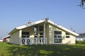  Vandet omkranser dette stykke land som et blåt bånd. Schwansen er nemlig en halvø, som er omgivet af vand på tre sider. I denne autentiske ferieidyl ligger Schönhagen. Her venter jer en række s ...