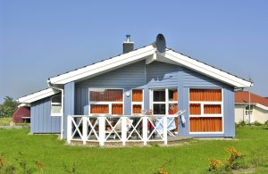 Med Østersøen lige uden for døren og med Kappeln og Eckernförde i nabolaget - sådan præsenterer Schönhagen sig - en lille badeby ved Østersøen, hvis popularitet hos unge og gamle er støt st ...