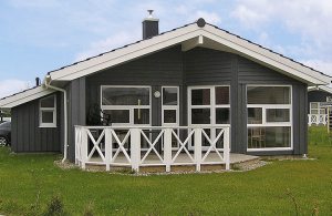 Schönhagens gæster er særligt glade for den godt 1000 meter lange strand, som grænser op til stranden i Kappeln. På stranden overvåges gæsternes sikkerhed af livreddere. Mod syd afgrænses str ...