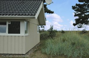 I Travemünde er der mange aktiviteter året rundt. Ved stranden ligger et anlæg med komfortable feriehuse med egen sauna og et dejligt spabad. De store panoramavinduer og den gode indretning gør d ...