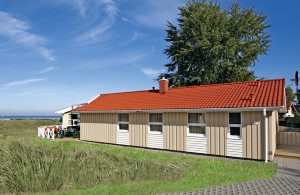  Priwall byder ikke alene på en vidunderlig badestrand med klitter, men også på talrige attraktive fritidsmuligheder. Her ligger et anlæg med enestående og usædvanlige feriehuse. I dette luksuri ...