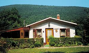  Ved foden af Inselbjerget, på en grund på skråning ligger dette smagfuldt indrettede feriehus. ...