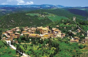  To dejlige lejligheder i hjertet af den gamle middelalderlige by Monticchiello, som for nyligt er blevet renoverede, og pænt indrettede. I sommermånederne vil der være særlige forestillinger i Pi ...