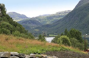  'Hordatun Panorama' lig. i turistbyen Røldal med bl a en kendt middelalderkirke. Godt udgangspkt for gå ture på Hardangervidda samt dagsture i Hardanger. Nabo: 10 m. ...
