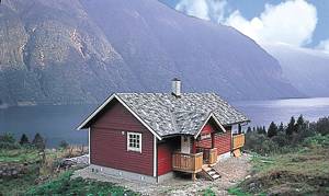  Fredeligt og naturskønt beliggende hus i område med mange aktivitetsmlg. som fjordfiskeri, fjeld- og gletscherture. Gletschermuseum. ...