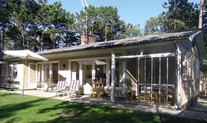  Lyst og dejligt hus 300 m fra en fantastisk sandstrand syd for Åhus. Padling i Helgeåen, kano inklusive. ...