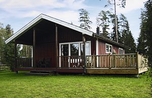  Feriehus med udsigt over Mulserydssøen tæt ved bade- og fiskemuligheder. To overdækkede terrasser og brændeovn i opholdsstue. 5 km til naturreservatet Ko Mosse. ...