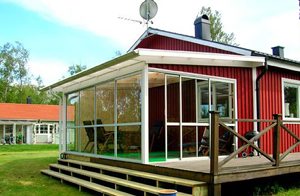  Dejligt hus ved stranden ved Bolmen sø. Udestue med søudsigt, hvor I kan nyde aftenenerne.