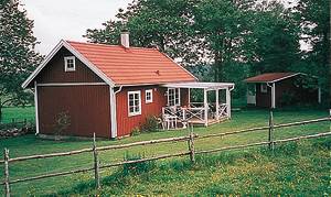  Hyggeligt hus med anneks i smuk natur i en levende historisk landsby med en lille sø i nærheden. ...