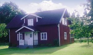  Rummeligt hus beliggende på tidligere bondegård med naturen og skoven lige uden for døren.