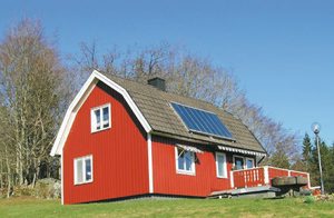  Velholdt hus i naturskønne omgivelser på gård for enden af en vej. 500 m til søsystem - Fegen-Kalvslön, et paradig for den fugle- og fiskeinteresserede. ...