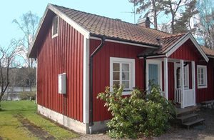  Separat beliggende hus med panoramaudsigt over Örevattnet. Her ligger båden klar til spændende fiskeudflugter. Tæt ved Kynnefjäll med uforglemmelige naturoplevelser. ...