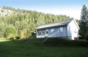  Dejligt hus nær bade- og fiskemuligheder. Køkken/alrum. 18 km til Strömstad. Tæt på S08061. ...