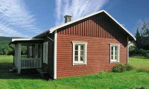 Mindre hus med udsigt over Klarälven. Det ligger lige ved S45012. Stalling kan fiskes i Klarälven. Området er rigt på vildt, bær og svampe. ...