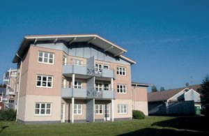 Ferielejlighed i vintersportsanlægget Branäs. Her er der meget roligt og fredeligt om foråret, sommeren og efteråret. Badning og fiskeri i Klarälven. Handicapvenligt. ...