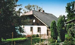 Hyggeligt indrettet hus i lille by i Böhmerwald. Pejs og kakkelovn. Iddelt til udflugter. 20 km til den tyske grænse. ...