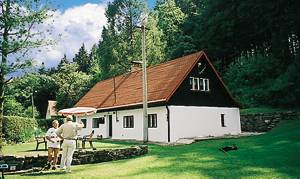  Feriehus på åben grund, beliggende i en lille by. Gode skisports muligheder. Russisk bowling. ...