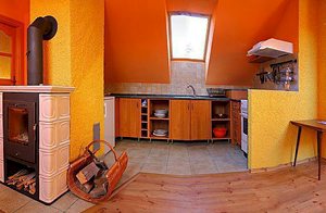  Du kan ikke finde en mere passende feriebolig. I umiddelbar nærhed af disse komfortable og udstyrede lejligheder finder man spa, et stort vandreservoir og adskillige vandre-og cykelstier, som du kan ...