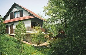  Velholdt hus med dejlig udsigt og hyggelig grillplads i naturskønne omgivelser mellem bjergene Velka og Mala Fatra. ...