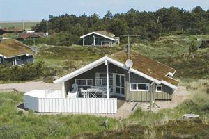 Holiday home. Built in 1998. Situated on a 2503 qm site. The house is heated by electricity. 1 bathroom with shower. 1 toilet. At least one bathroom with heated floor. Freezer. Microwave oven. Dish wa ...