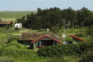 Holiday home. Built in 1977. Renovated in 1996. Situated on a 2500 qm site. The house is heated by electricity. 1 bathroom with shower. 1 toilet. At least one bathroom with heated floor. Microwave ove ...