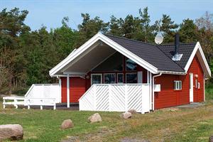 Holiday home. Built in 2001. Situated on a 1210 qm site. The house is heated by electricity. 1 bathroom with shower. 1 toilet. At least one bathroom with heated floor. Freezer. Microwave oven. Dish wa ...