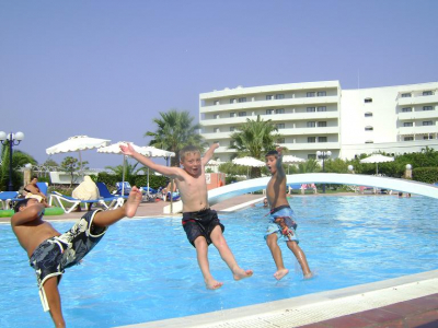 Poolsjov ved hotellet