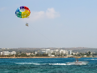 Paragliding ved Ayia Napa, Cypern - 1064