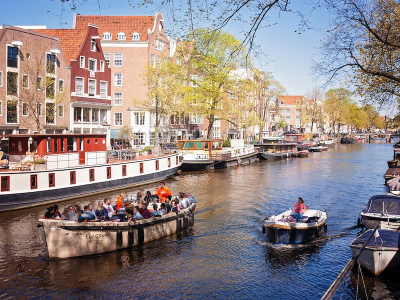 Idyl ved Amsterdams kanaler - 1642