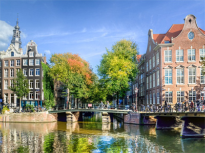 Hollands hovedstad er Amsterdam - 378