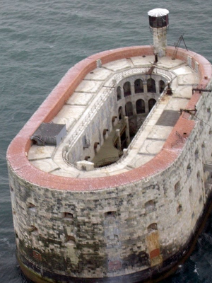 Fort Boyard set fra helikopter