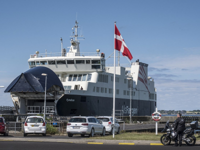 AlsFærgen Fynshav ved havnen i Bøjden - 891